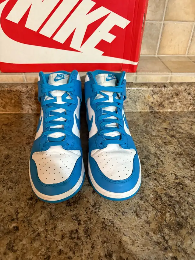 Nike dunk high Lazer blue  in Men's Shoes in Nanaimo - Image 5