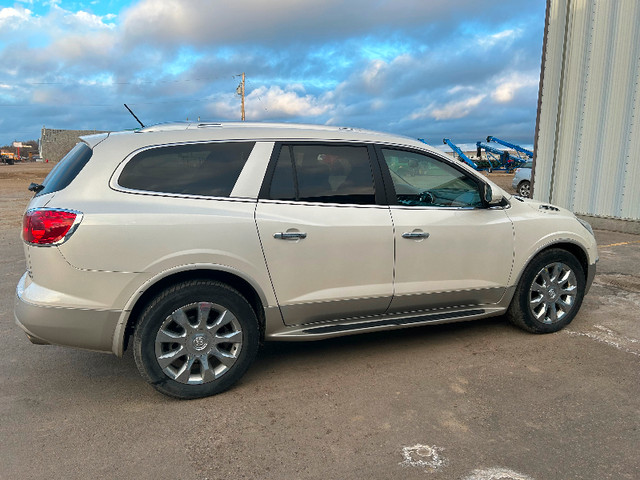 2011 Buick Enclave in Cars & Trucks in Swift Current - Image 3