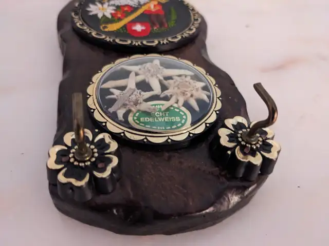 Vintage Switzerland Wall 3 ornate thermometer key holder in Arts & Collectibles in City of Toronto - Image 6