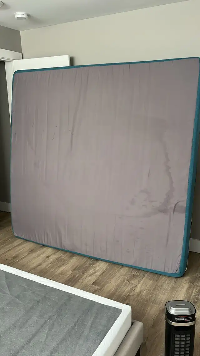 King Memory Foam Mattress - $150 OBO - Bedford Pickup in Beds & Mattresses in Bedford - Image 6