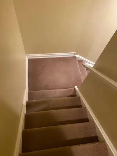 Studio Basement available for rent from 01/April/2026.This clean ,bright and spacious basement locat...