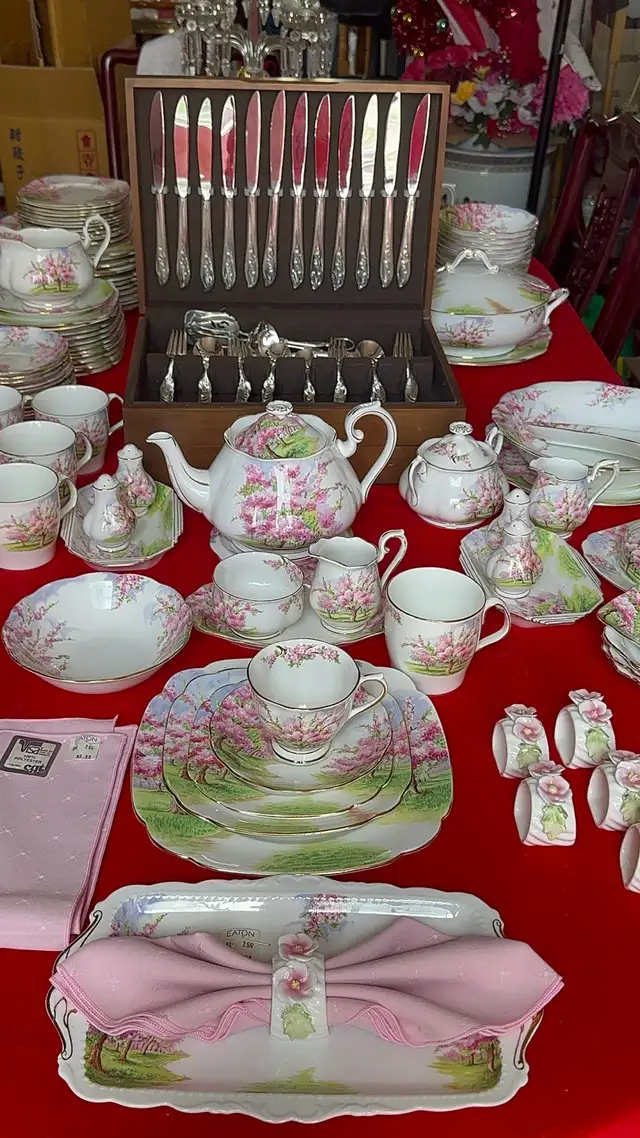 244 pieces dinnerware & silver flatware set. Blossom Time  in Kitchen & Dining Wares in City of Toronto - Image 9