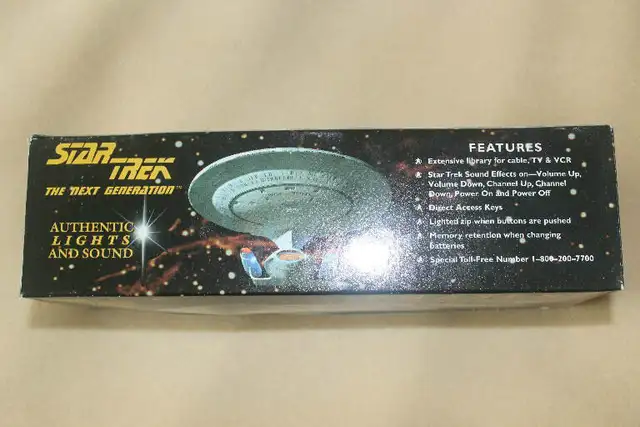 Star Trek The Next Generation Phaser Remote Control in Arts & Collectibles in Mississauga / Peel Region - Image 4