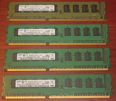 4x Samsung M391B2873FH0-CH9, 1GB, DDR3, ECC, UDIMM-240,, View more