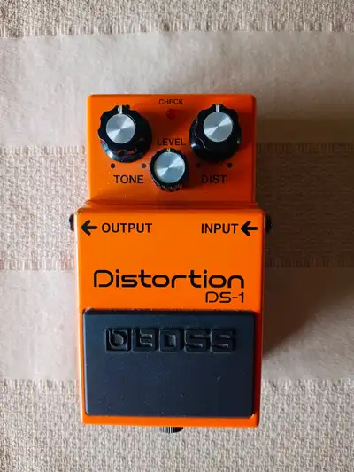 Boss DS - 1, View more
