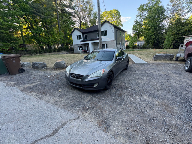 Hyundai genessi dans Autos et camions  à Laval/Rive Nord