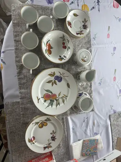 Royal Worcester Evesham Fine Porcelain Dinnerware Set, View more