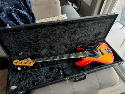 Fender Rarities Flame Ash Top Jazz Bass, View more