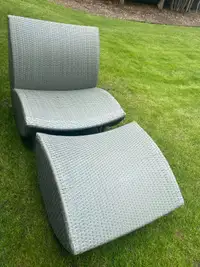 Outdoor wicker lounge chair with footstool