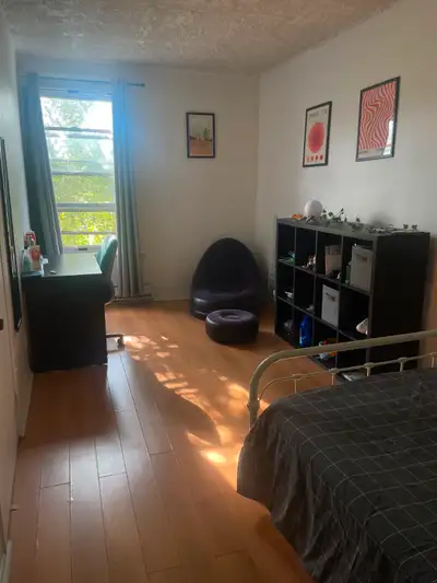 chambre privée - Berri UQAM - début aout