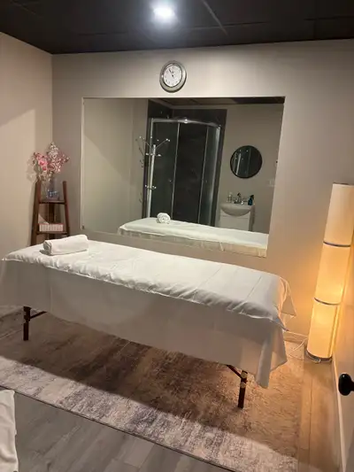 super massage in 4961A queen mary , montreal, View more