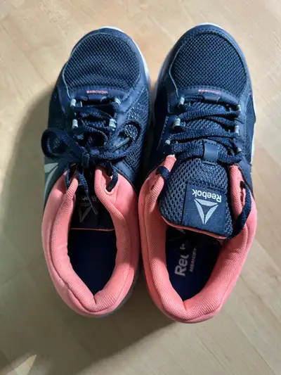 Reebok Sneakers women’s size 8, View more