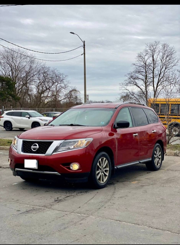2015 Nissan Pathfinder 4WD in Cars & Trucks in City of Toronto
