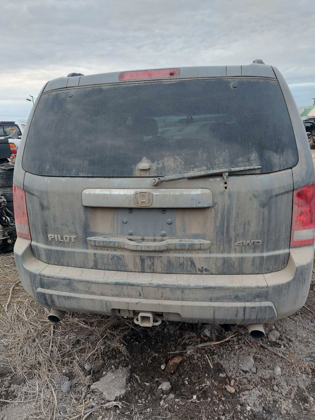 2009 Honda Pilot Parts out  in Auto Body Parts in Winnipeg - Image 2