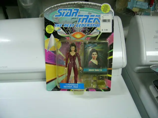STAR TREK The Next Generation  6 inch figures new in package in Toys & Games in Kitchener / Waterloo - Image 3