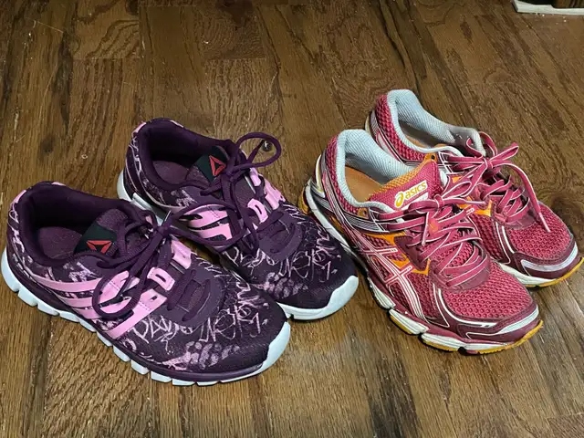 Running Shoes in Women's - Shoes in Owen Sound - Image 2
