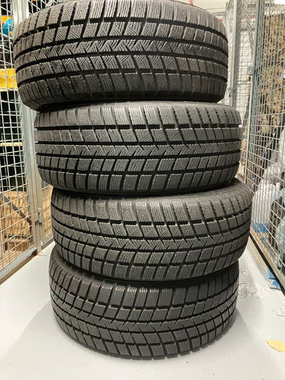 Tire Description: - Brand: GoodYear - Model: Winter Command - DOT: M640 TA1R 3121 - Size: 225/50R17...