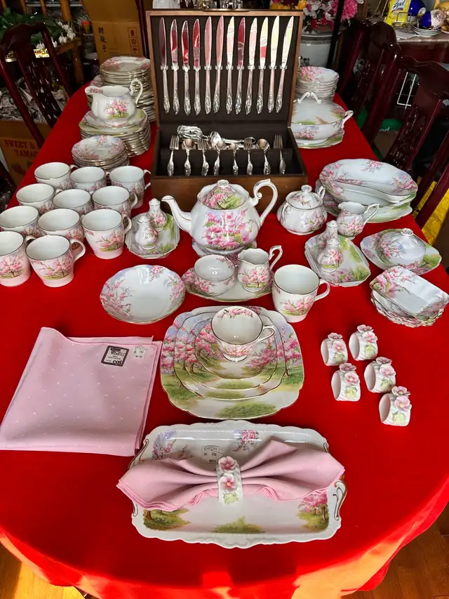 244 pieces dinnerware & silver flatware set. Blossom Time  in Kitchen & Dining Wares in City of Toronto - Image 8