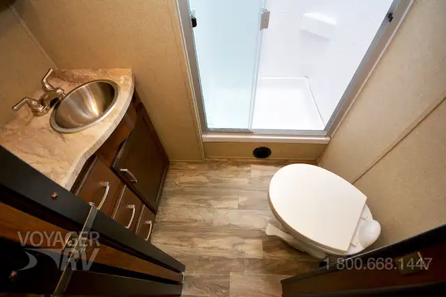 Travel Trailer Grand Design Reflection in Travel Trailers & Campers in Grand Bend - Image 6