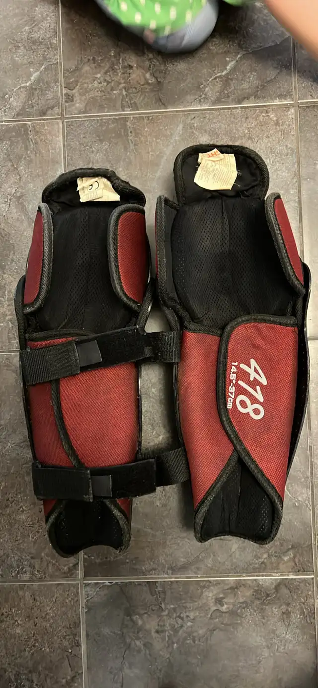 CCM Hockey Shin Pads 14.5". Windermere Pickup in Hockey in Edmonton - Image 3