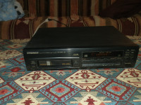 Pioneer CD Compact Disc Player PD-M520 1 Magazines included fold