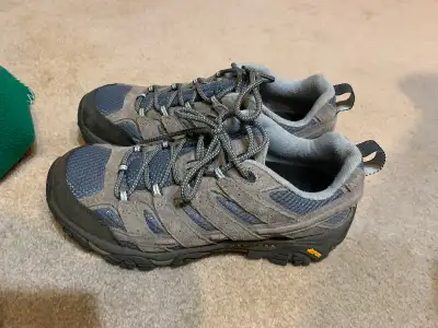 Women’s Merrell shoes size 9, View more