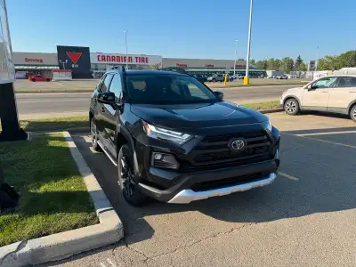 Get ready to explore with this like-new 2023 Toyota RAV4 Trail! With only 12,000 kilometers on the c...