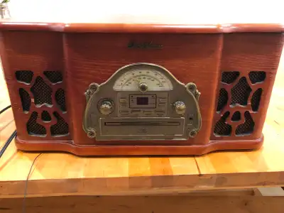 Electronome retro turntable with AM/FM, CD & Aux Input, View more