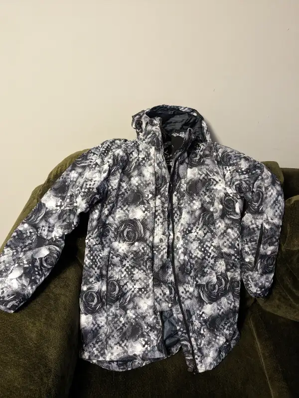 Arctix Women's Brand new SKI Jacket - Small Size in Women's - Tops & Outerwear in Kitchener / Waterloo - Image 2