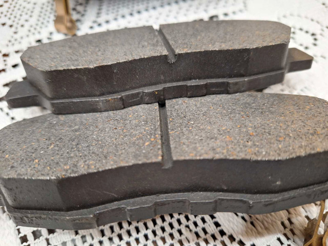 Front Brake pads for 90-97 Honda Accord Replaces 45022-SM4-517 in Other Parts & Accessories in Mississauga / Peel Region - Image 4