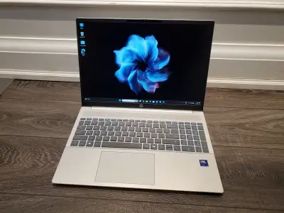 I have for sale a high-end 2025 Touch Screen HP Laptop: HP OmniBook 5 AI Laptop (model # 16-af1037nr...