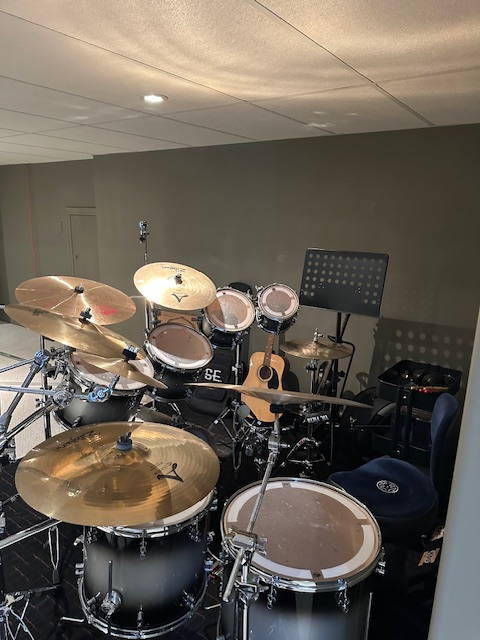 7 piece PDP Platinum Drum kit (no snare), 7 cymbals, all hardwar in Drums & Percussion in Ottawa - Image 3