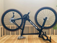 Brand new black performance bicycle - 700c Racing Bike Carbon Fi