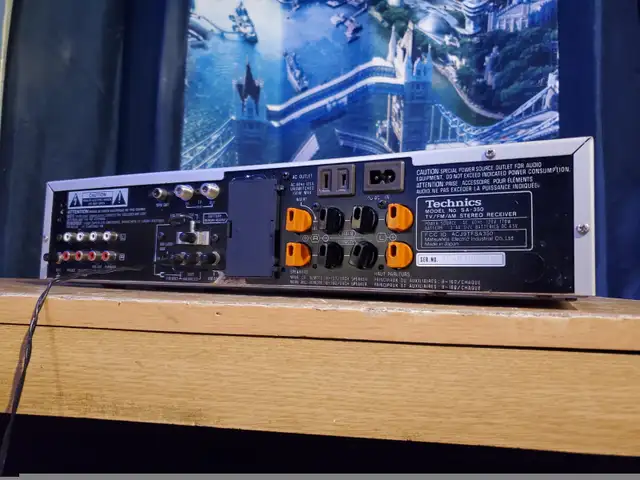 Amplificateur AM/FM Stéréo tuner qualité Technics modèle SA-350 in Stereo Systems & Home Theatre in Trois-Rivières - Image 10