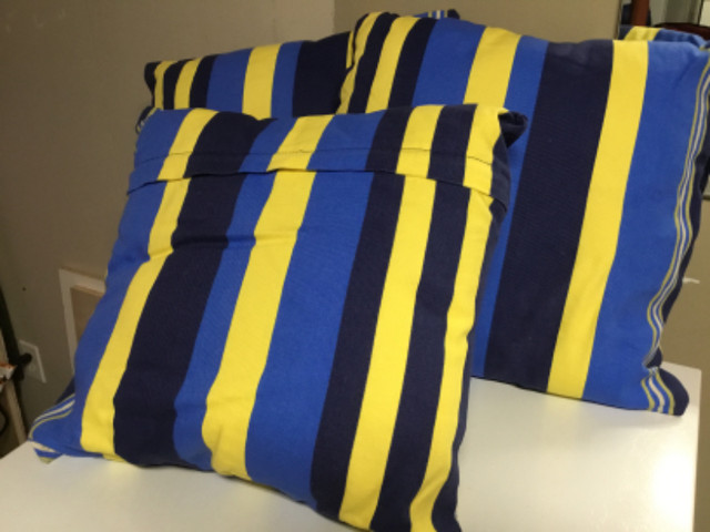 Indoor/Outdoor Pillows in Outdoor Décor in Kitchener / Waterloo