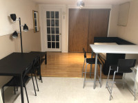 Bachelor apartment for rent - HWY 404 / Finch 