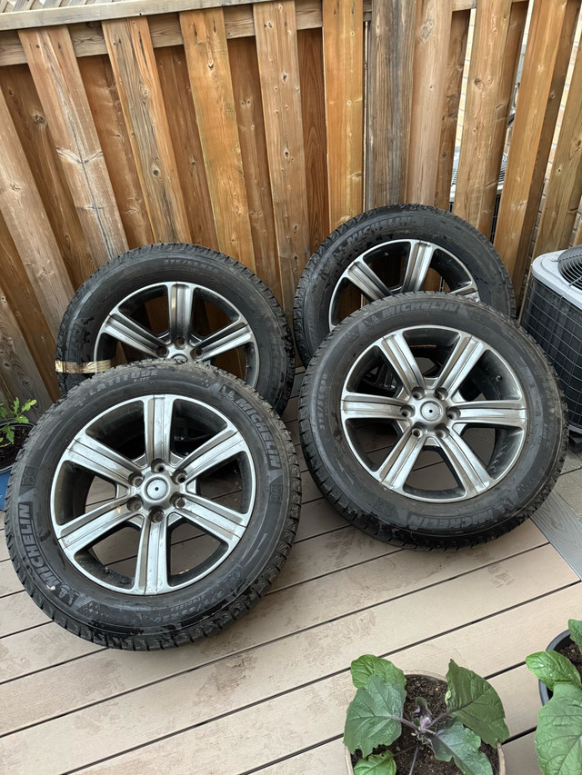 275/55/20 Michelin Winter package for Cadillac Suburban Yukon in Tires & Rims in Markham / York Region