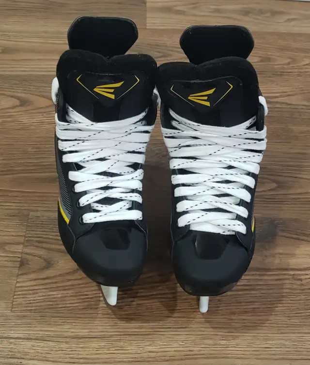 *NEW* Ice skates size 3.5D in Skates & Blades in Mississauga / Peel Region - Image 5
