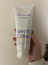 White Conc Body Gommage lotion