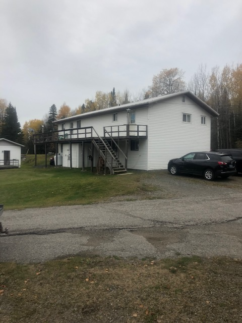 Apartments with garage. 6 Units!