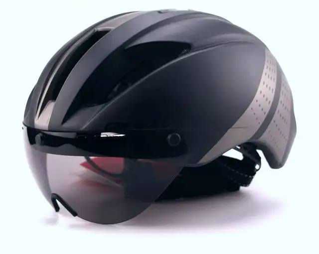 Aero Ultra-light road bike race helmet size M in Clothing, Shoes & Accessories in City of Toronto - Image 3