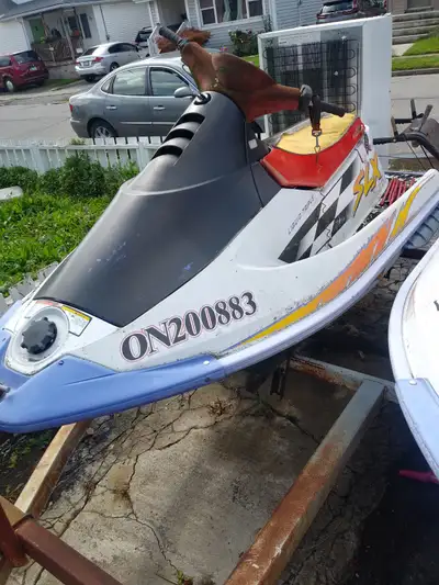 SLX 780 These came factory with extended jet and ride plate, ocean pro air cleaners, etc. Ran well 1...