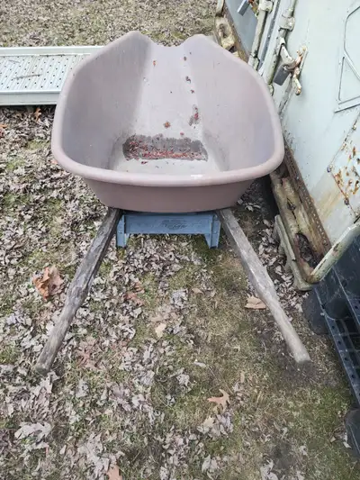 Please read the complete ad before you reply. For sale a Yardworks Double Wheel Wheelbarrow True Tem...