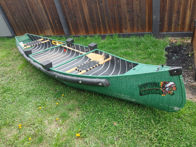Sportsman Canoe 14' in Canoes, Kayaks & Paddles in Kawartha Lakes