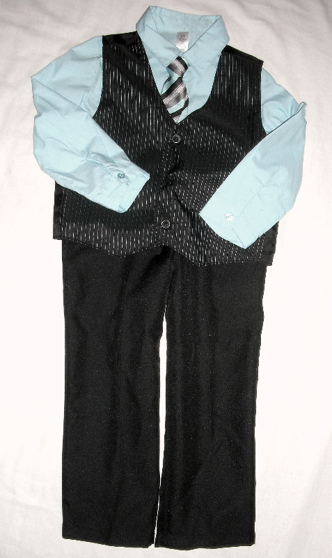 George, boys suit, 5T blue/black pants vest shirt tie in Clothing - 5T in City of Toronto