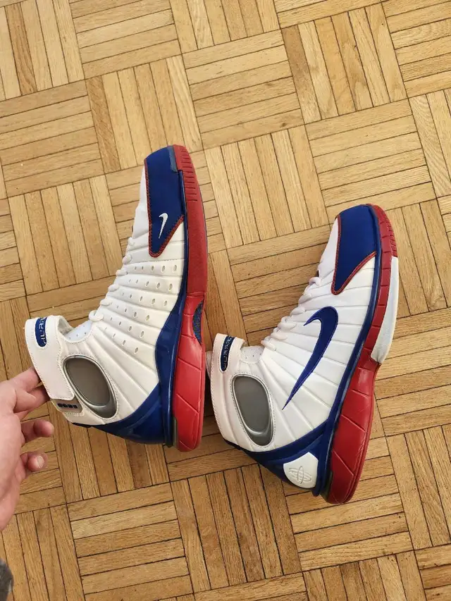 Nike 2k4 Kobe in Men's Shoes in Ottawa - Image 3