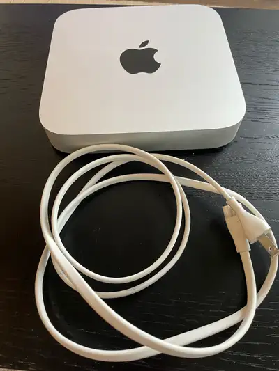 Barely used. Great condition. Memory 8GB Storage 256GB