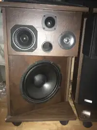 MARVEL :: vintage 5-way stereo speakers
