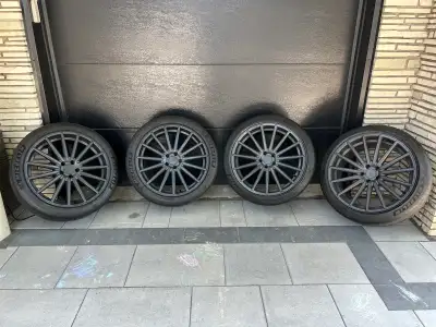 Selling 21” Vossen VFS-2 rims for Porsche Macan Came off 2017 Macan S (see pics) - elevated cars loo...