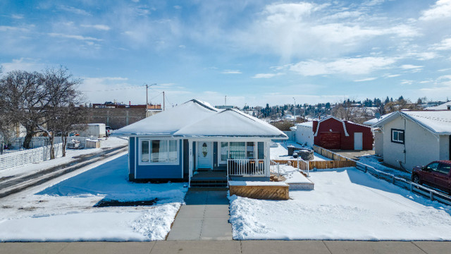 Affordable Cardston Home Available Now! in Houses for Sale in Lethbridge